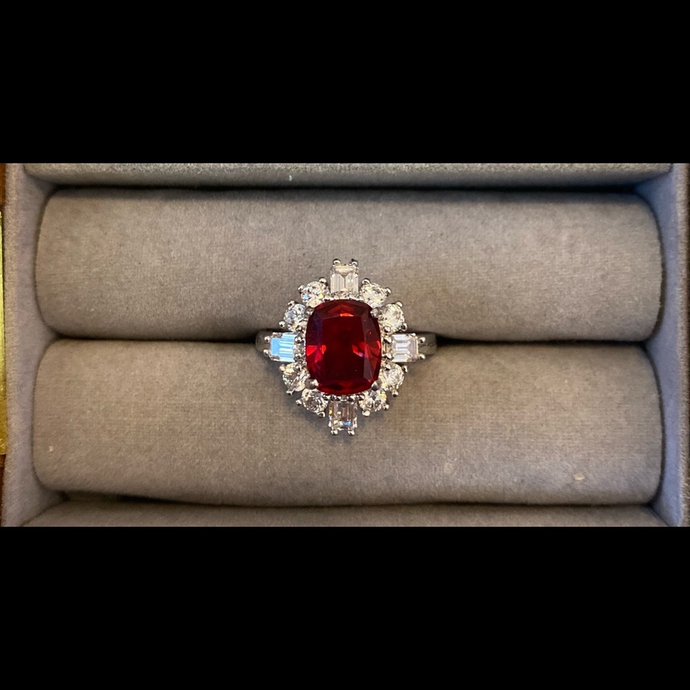 QVC RING